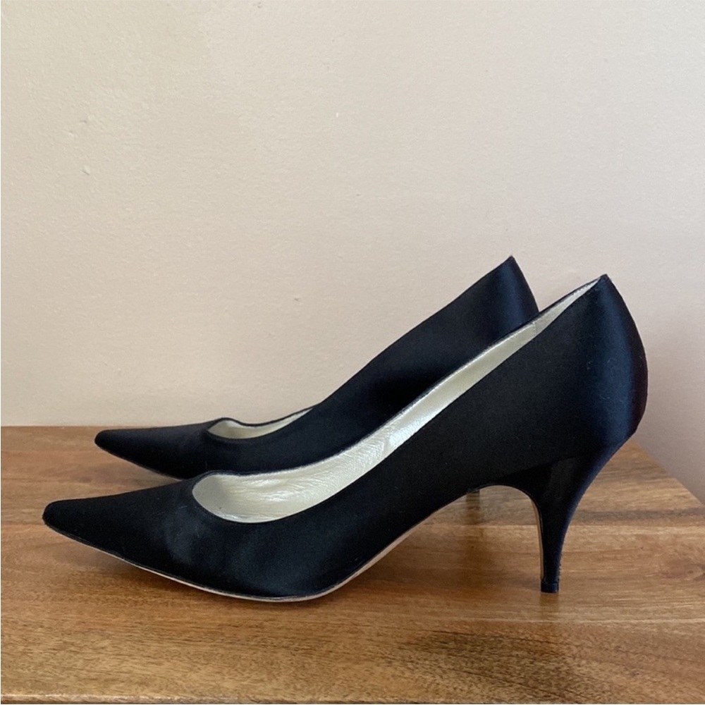 Classic Christian DIOR Black Satin Pointy Toe Kitten Heel Shoes - Picture 4 of 16